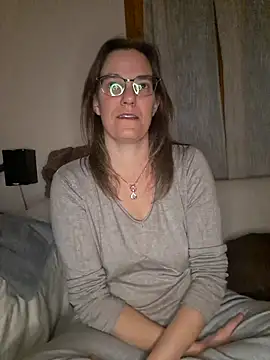 SpiceLea online show from December 2024 09:16:01 PM