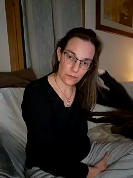 SpiceLea online show from January 2025 09:22:01 PM