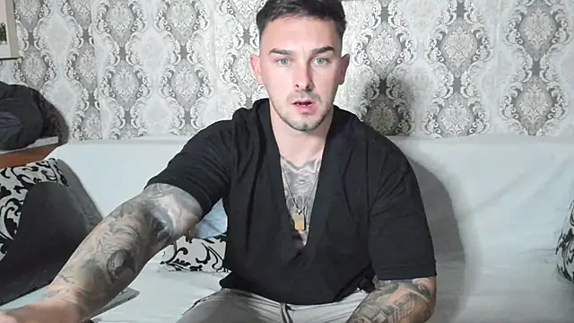 Jonmusclemaster online show from December 2024 07:34:01 PM