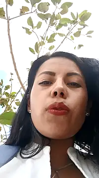 Snapshot of _andrea30 chatting on January 2025 12:20:02 PM andrea30 online show from January 2025 12:20:02 PM