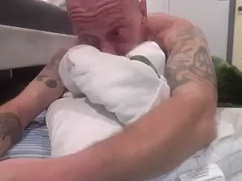 deepinnnnn online show from February 2025 02:20:02 AM