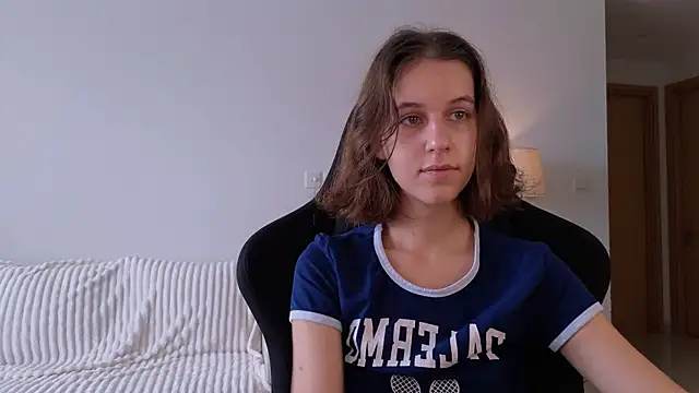 Snapshot of VanessaBayer2 chatting on December 2024 01:36:02 AM VanessaBayer2 online show from December 2024 01:36:02 AM