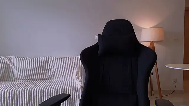 Snapshot of VanessaBayer2 chatting on December 2024 04:54:02 AM VanessaBayer2 online show from December 2024 04:54:02 AM