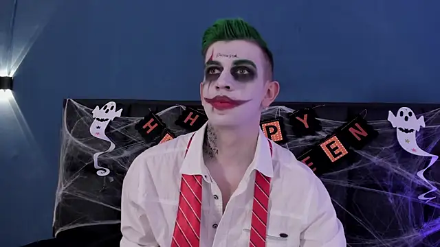 MikaelSlow online show from October 2025 04:02:01 AM