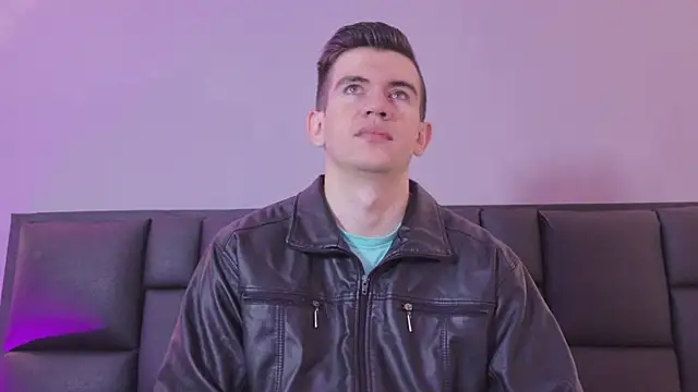 MikaelSlow online show from April 2026 04:27:01 AM