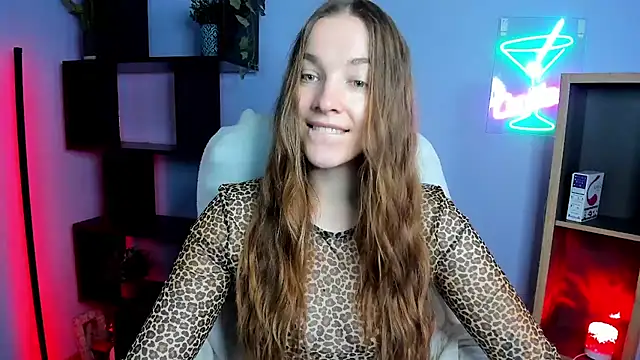 kenzie x online show from November 2025 07:41:02 AM