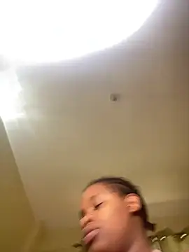 nur lin online show from February 2025 08:06:01 AM