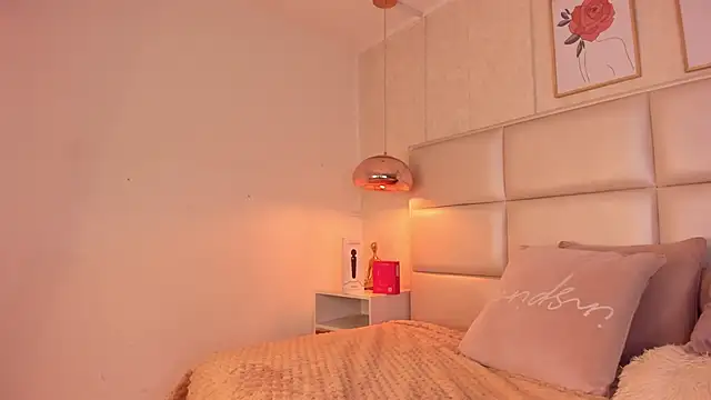 Snapshot of Aily_Yozuko chatting on October 2025 02:48:01 AM Aily Yozuko online show from October 2025 02:48:01 AM