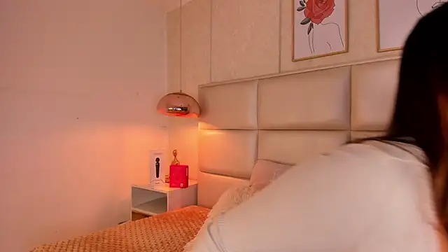 Snapshot of Aily_Yozuko chatting on October 2025 02:57:02 AM Aily Yozuko online show from October 2025 02:57:02 AM