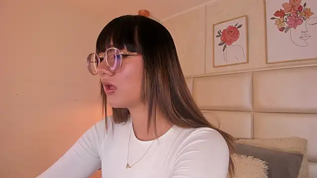 Aily Yozuko online show from March 2026 02:39:01 AM