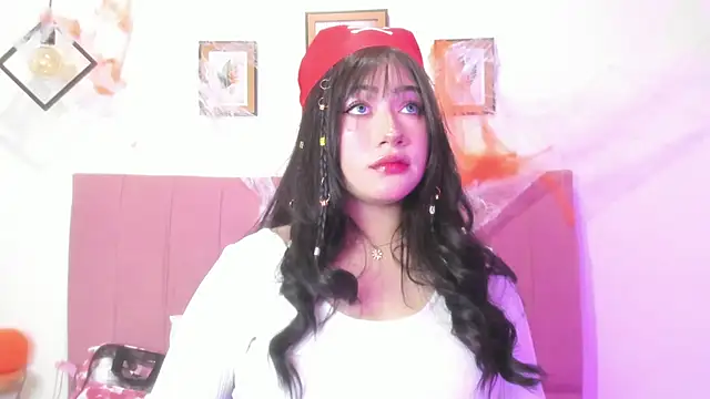 GENNESIS LOVE online show from November 2025 02:02:02 AM