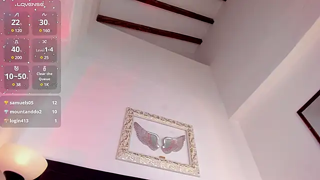 Mia 222 online show from February 2025 06:35:02 PM