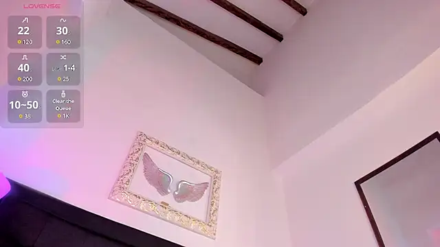 Mia 222 online show from March 2025 02:47:01 PM