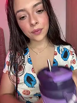 YovngBaby online show from March 2026 04:50:01 AM