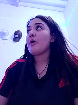 Liancy online show from December 2024 08:32:02 PM