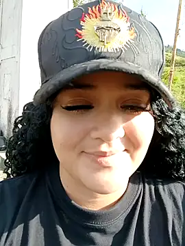 Liancy online show from December 2024 08:32:01 PM