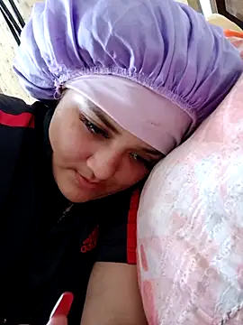 Liancy online show from December 2024 06:38:02 PM