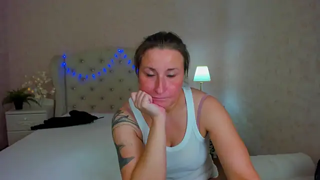 HotLiss online show from January 2025 05:45:02 AM