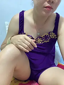 Baby-bigtits online show from February 2025 10:39:02 PM