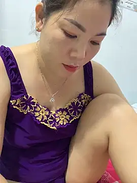 Baby-bigtits online show from March 2025 01:10:02 PM