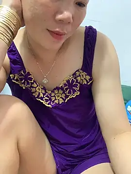 Baby-bigtits online show from September 2025 12:16:01 PM