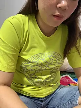 Baby-bigtits online show from October 2025 02:07:02 PM