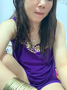 Baby-bigtits online show from October 2025 01:11:01 PM