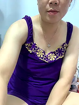 Baby-bigtits online show from October 2025 01:14:01 PM