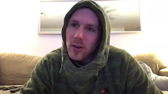Snapshot of Rock_Pierce chatting on March 2025 04:32:01 AM Rock Pierce online show from March 2025 04:32:01 AM