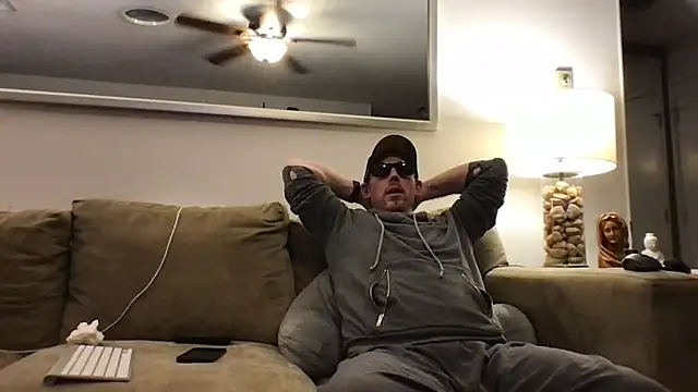 Snapshot of Rock_Pierce chatting on March 2025 12:54:01 AM Rock Pierce online show from March 2025 12:54:01 AM