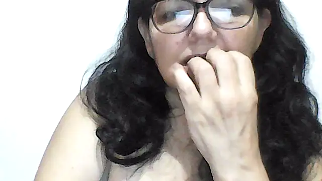 kassandra02 online show from February 2026 02:49:01 AM