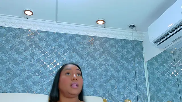 NaiomyLanes online show from March 2026 01:33:01 PM