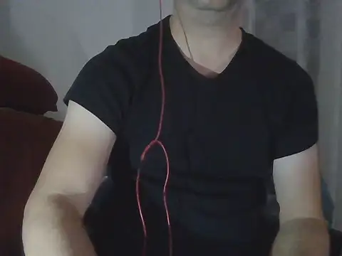 Snapshot of fikoivos chatting on November 2025 09:46:02 PM fikoivos online show from November 2025 09:46:02 PM