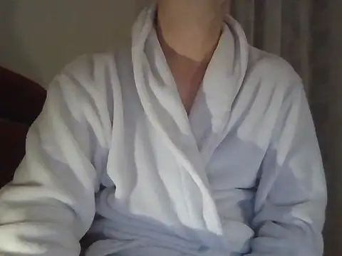 Snapshot of fikoivos chatting on November 2025 09:14:02 PM fikoivos online show from November 2025 09:14:02 PM