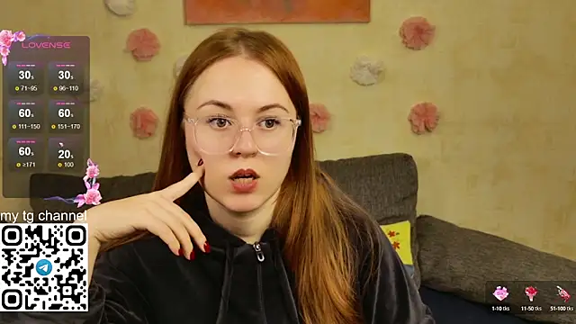 Lila Pitt online show from March 2025 08:12:01 PM