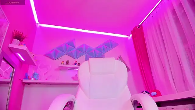 Snapshot of Hanna__Becker_ chatting on December 2024 01:28:01 PM Hanna Becker online show from December 2024 01:28:01 PM