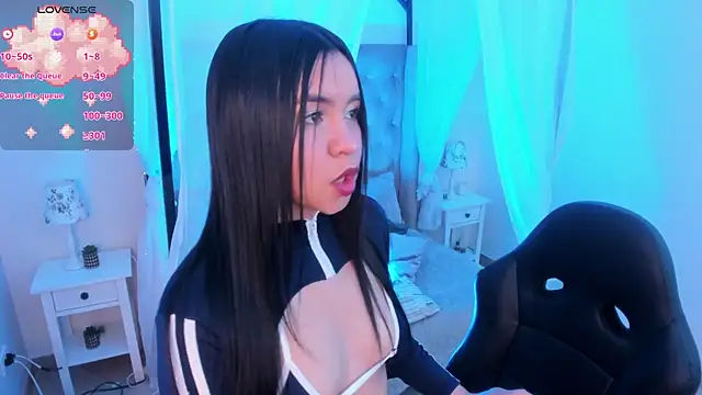 Snapshot of Hanna__Becker_ chatting on September 2025 03:39:01 AM Hanna Becker online show from September 2025 03:39:01 AM