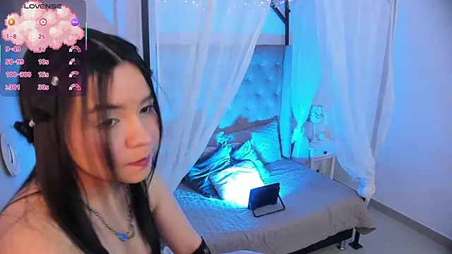 Snapshot of Hanna__Becker_ chatting on October 2025 03:58:02 AM Hanna Becker online show from October 2025 03:58:02 AM