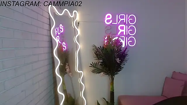 Snapshot of Pia_tay chatting on March 2025 06:52:02 AM Pia tay online show from March 2025 06:52:02 AM