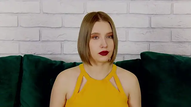 LiliLinn online show from January 2025 11:34:01 AM