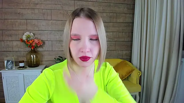 LiliLinn online show from February 2025 04:33:02 AM