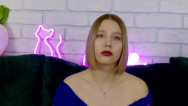 LiliLinn online show from March 2025 02:16:01 PM