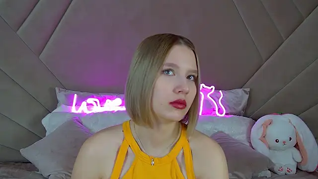 LiliLinn online show from March 2025 04:54:02 AM