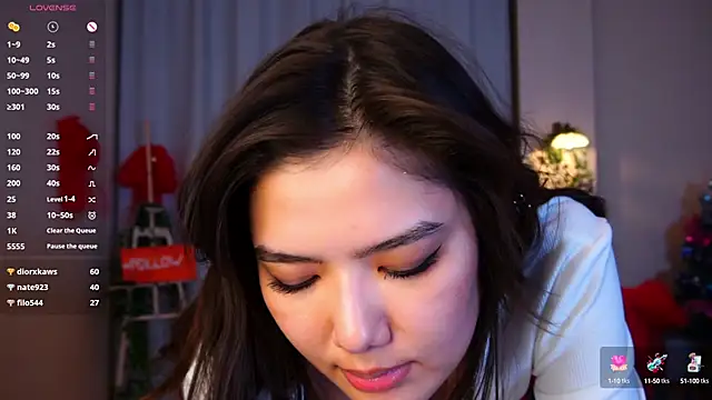 Snapshot of EmmaFisherf chatting on January 2025 10:20:02 PM EmmaFisherf online show from January 2025 10:20:02 PM