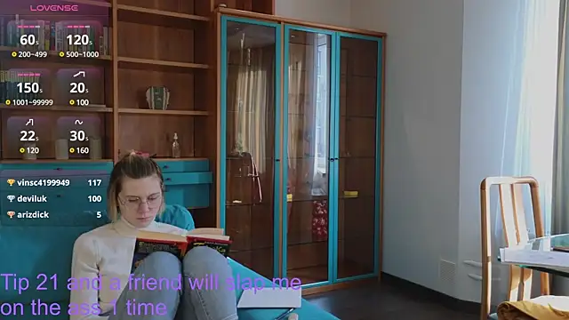 Snapshot of EmmaFisherf chatting on March 2025 09:49:01 AM EmmaFisherf online show from March 2025 09:49:01 AM