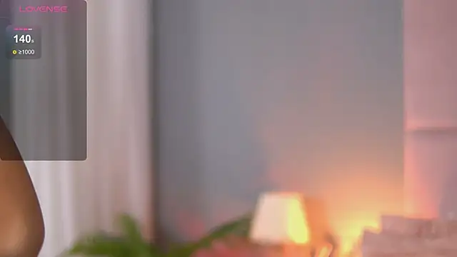 AlmaLuv online show from February 2025 01:27:01 PM