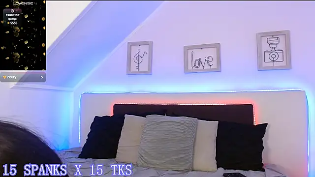 Snapshot of Tifanny_grey chatting on December 2024 12:07:01 AM Tifanny grey online show from December 2024 12:07:01 AM