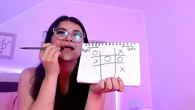 Snapshot of Tifanny_grey chatting on February 2025 02:01:02 AM Tifanny grey online show from February 2025 02:01:02 AM