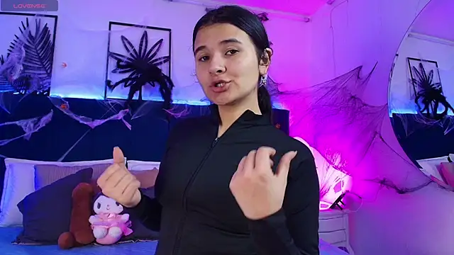 Snapshot of Tifanny_grey chatting on October 2025 08:02:02 PM Tifanny grey online show from October 2025 08:02:02 PM