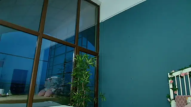 AlicePirs online show from November 2025 05:18:02 AM